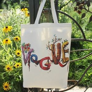 Vogue Canvas Tote NWOT